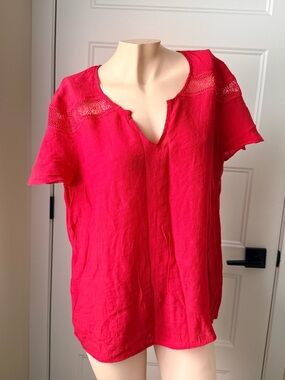 Counterparts Split-Neck Lace Yoke Tunic - Bright Red